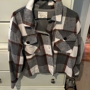 Super cute flannel button down Altard state jacket
